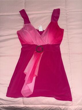 Pink Ombre V-Neck Cocktail Dress with Waist Detail